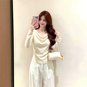 Spring Off-shoulder Top For A Refined Look