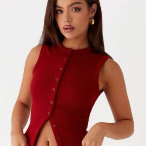 Women’s Y2K Trendy Slim Fitted Sleeveless Crew Neck Ribbed Knit Button Tank Top Summer Going Out Vest