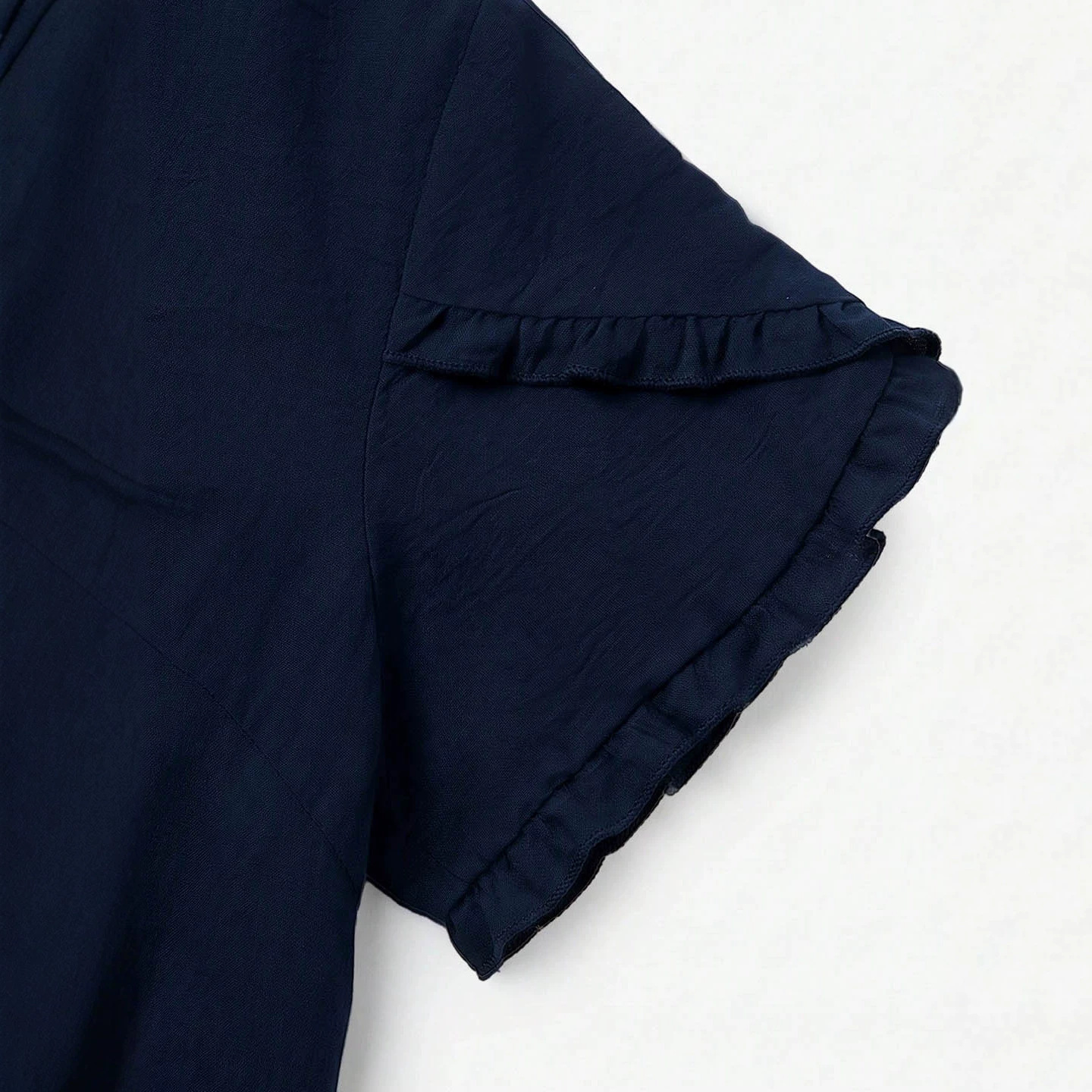 V-neck Ruffled Short-sleeved Loose-fitting Breathable Figure-flattering Piece For Commuting - Image 3