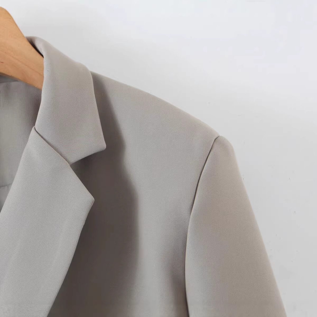 Elegant Cropped Blazer Dress Set With Angled Buttons - Image 2